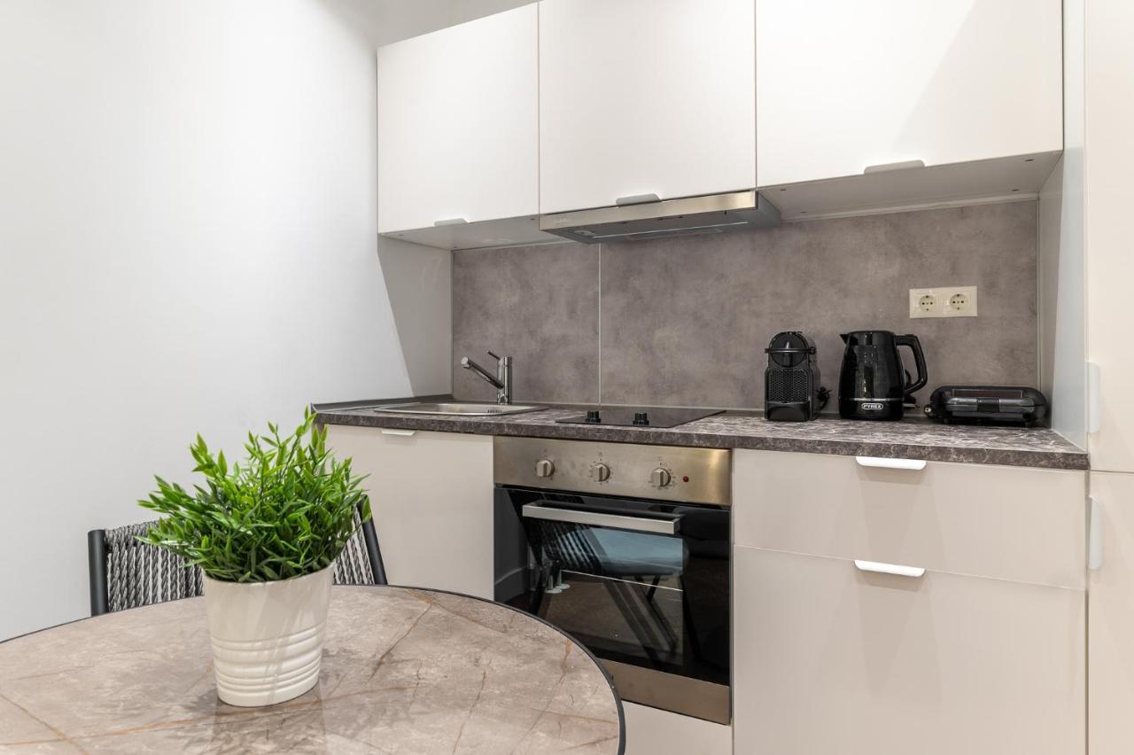 Phaedrus Living Luxury Studio Kolonaki Tsakalof Apartment Athens Exterior photo